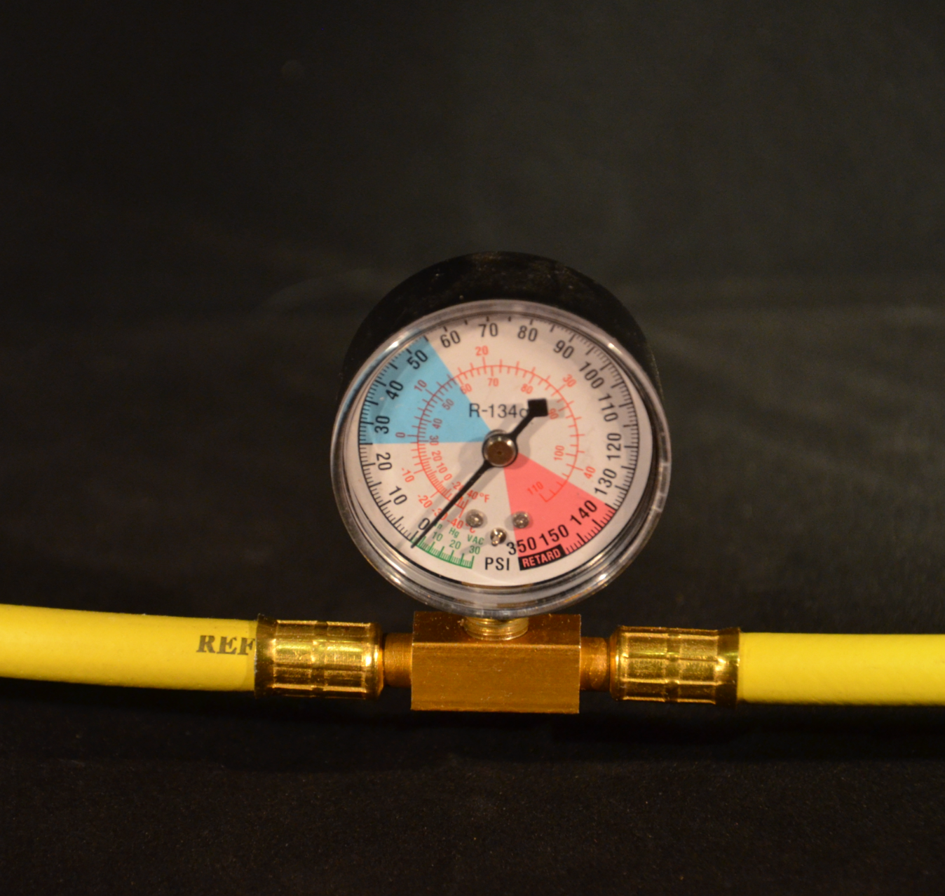 Påfyllingsslange m/plast koblinger (gul)